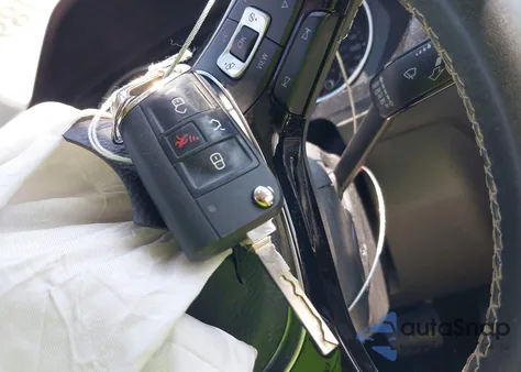 2021 Volkswagen Tiguan 2.0T Se/2.0T Se R-Line Black/2.0T Sel z USA, uszkodzony, nr VIN 3VV3B7AXXMM089009